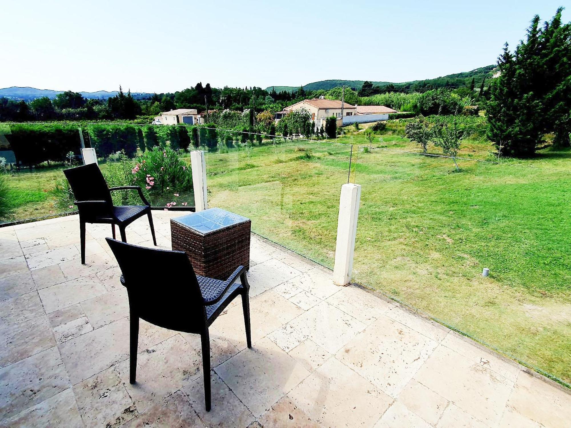 Chambre Cosy Avec Terrasse Sur La Colline Boisee, Parking Prive, Jardin, Calme, Climatisation, 10 Mn Pont Du Gard Num7 Rochefort-du-Gard Eksteriør billede